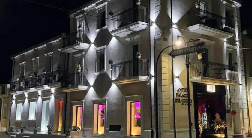 Antico Palazzo del Corso by Home Dardano
