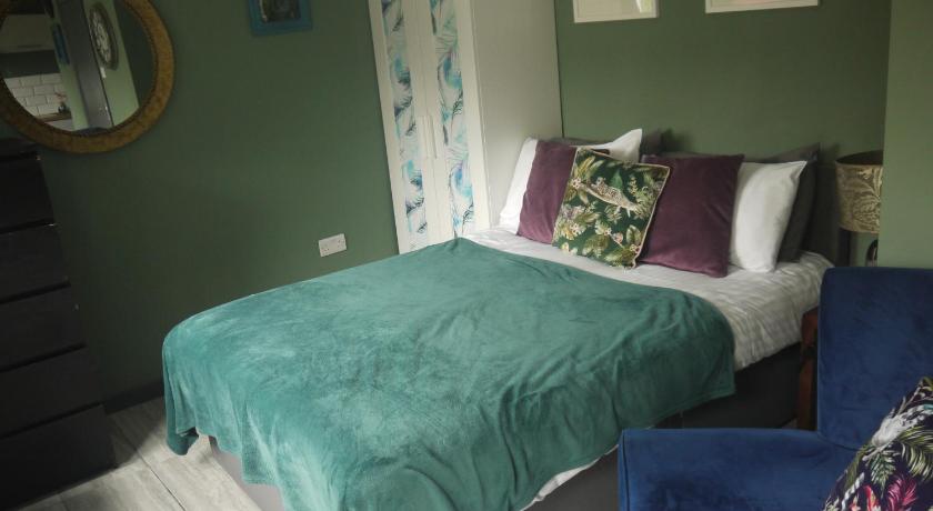 Image of One-Bedroom Apartment with Garden View 0