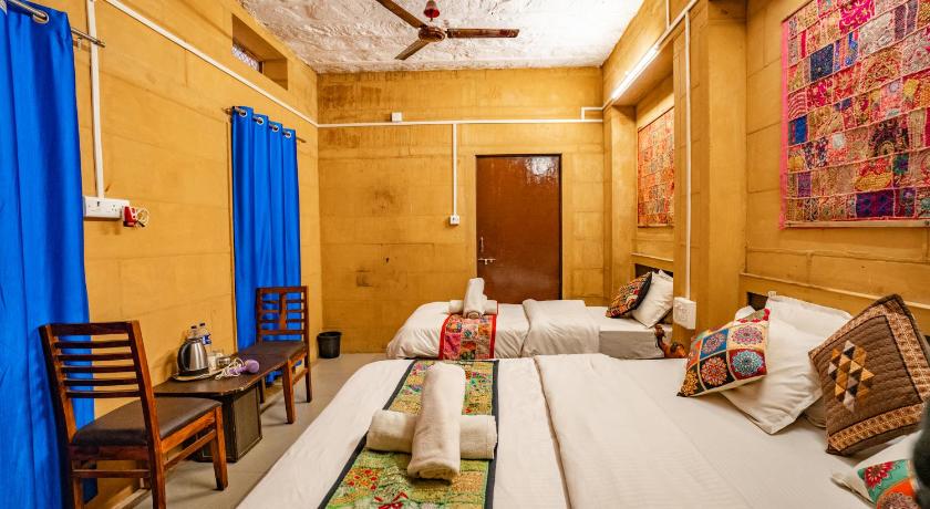 Image of Family Room 11