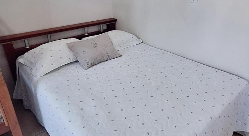 KITNET S2 em TORRES-RS - Na mais bela praia Gaucha - Cozinha - Banheiro - Ar condicionado - TV smart
