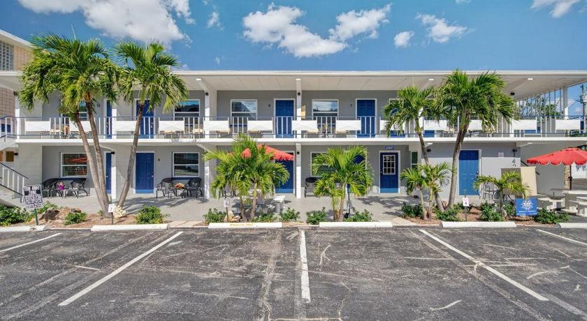 马德拉海滩 (FL) Sunset Beach Suites Unit 2 4星级 住宿 景观