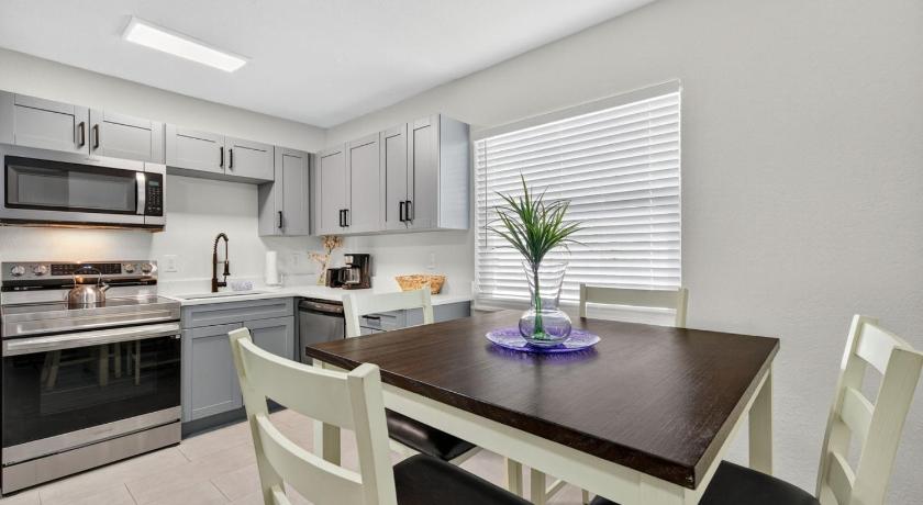 마데이라비치 (FL) Park Shore Suites Unit 4 4성급 숙소 레스토랑