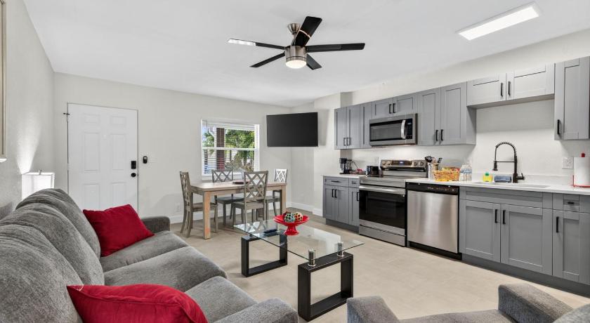 마데이라비치 (FL) Park Shore Suites Unit 2 4성급 숙소 객실