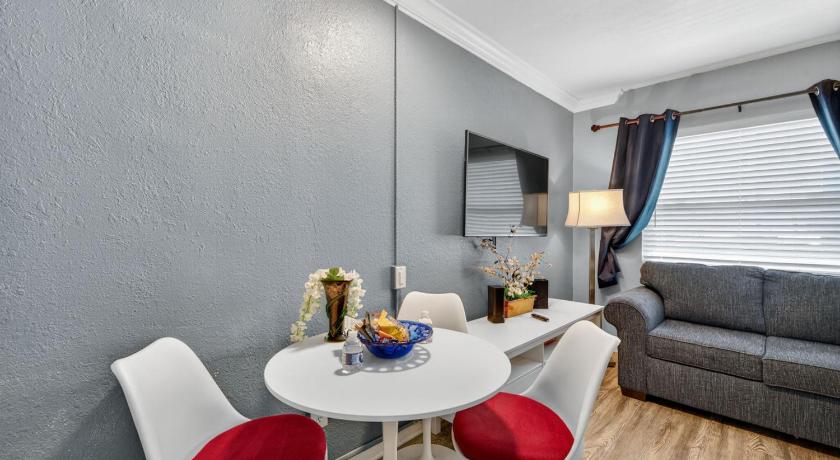 マデイラ・ビーチ (FL) Sunset Beach Suites Unit 6 4つ星 宿泊施設 ロビー