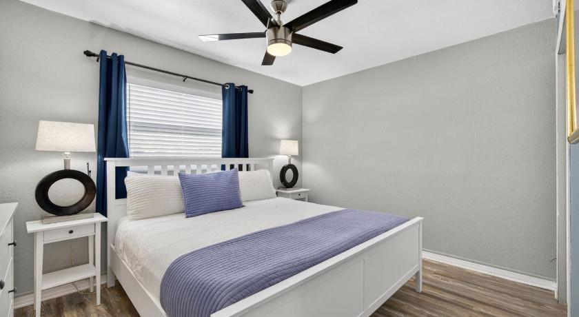 マデイラ・ビーチ (FL) Sunset Beach Suites Unit 6 4つ星 宿泊施設 プール