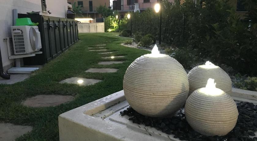 Pine Beach House - Villaggio Turistico con Piscina e Animazione