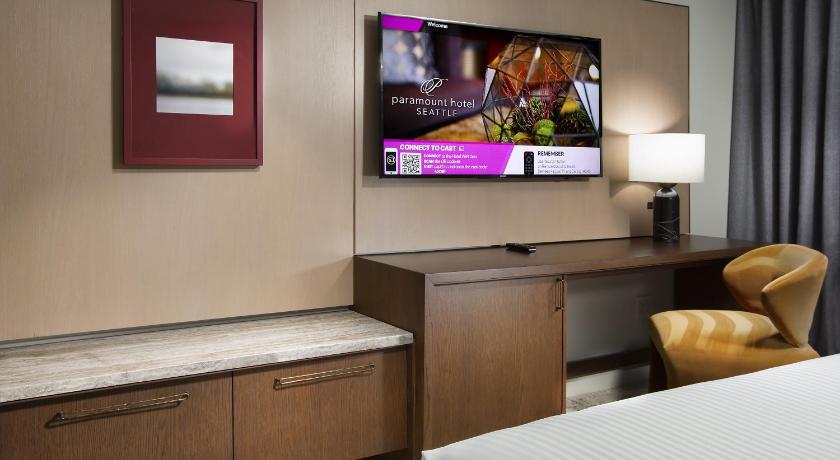 Image of Premier Corner King 7