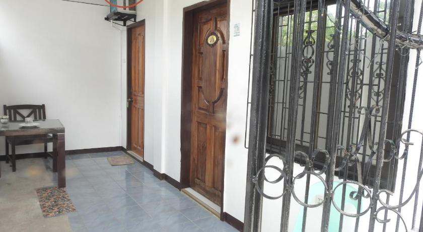 Cebu Pacifico Seaside Lodge Hotel pool