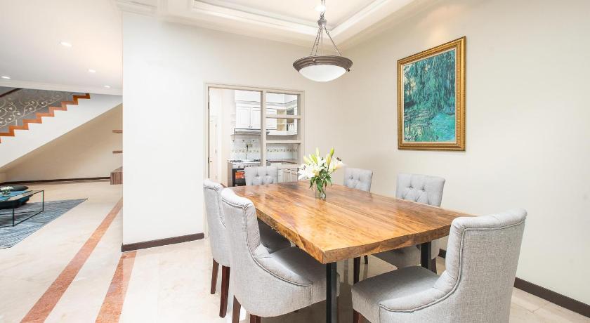 Image of Penthouse Apartment 11