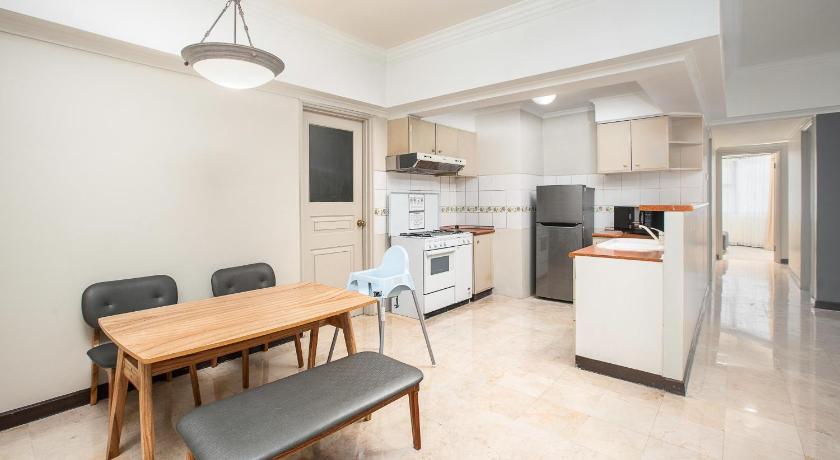 Image of Family Room 1