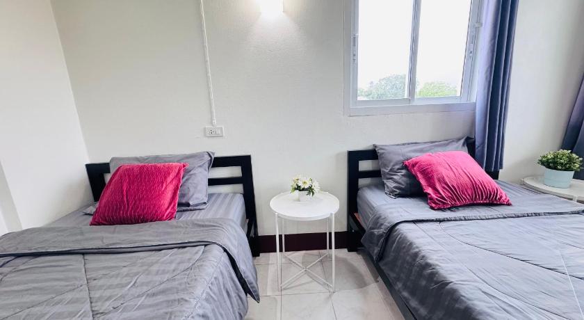 Image of Twin Room 2