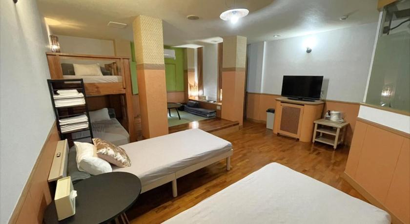 沖縄本島 Hotel BIN 3つ星 ホテル スイート