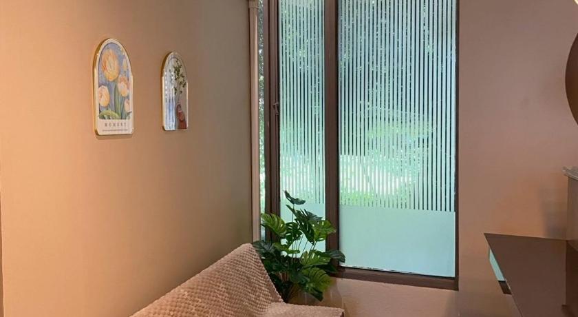 촌부리 그랜드 방센 호텔 (Grand Bangsaen Hotel) 2성급 호텔 로비