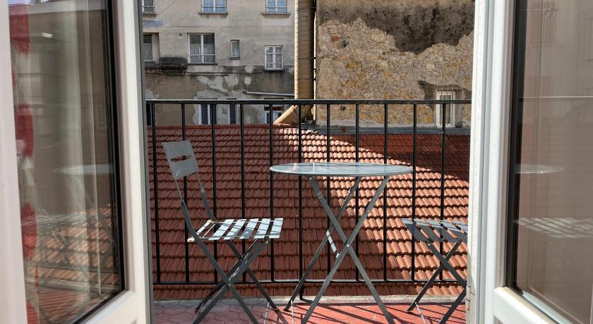Image of Apartment with Balcony 14