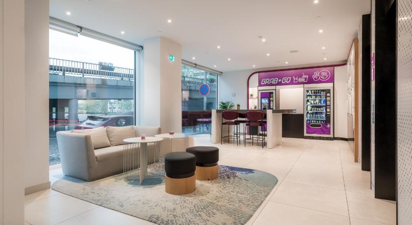 ポルト YOTEL Porto 4つ星 ホテル 客室