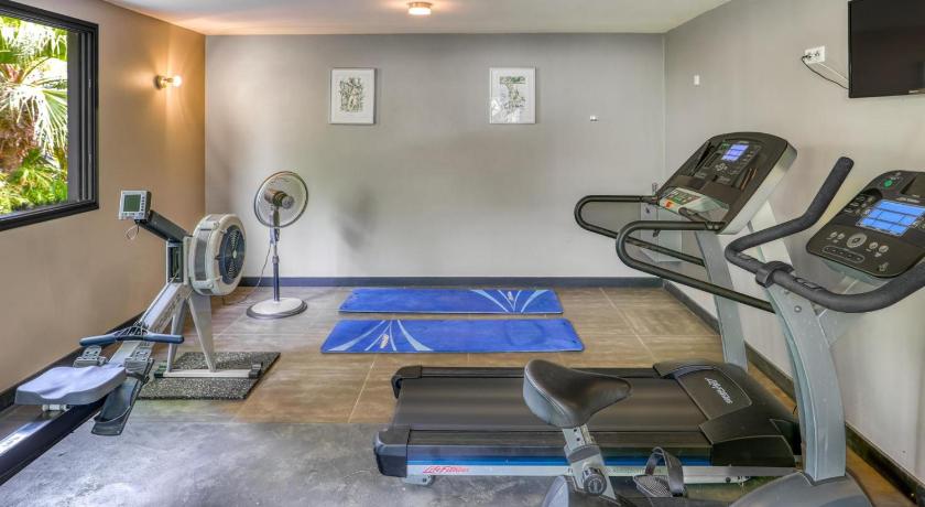 Image of Double Room with Pool View 15
