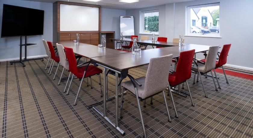 ウォリック Holiday Inn Express Warwick - Stratford-upon-Avon By IHG 3つ星 ホテル 客室