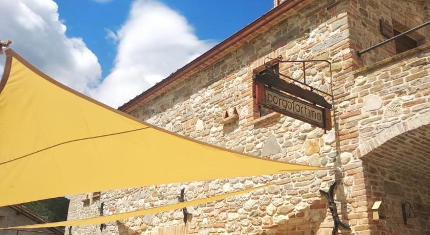 モンテフォルティーノ - フェルモ Borgofortino 3つ星 ホテル 外観