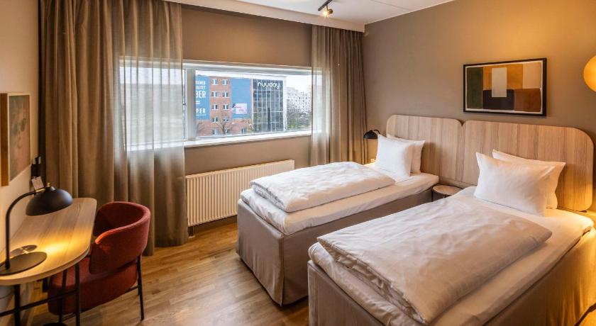 Image of Standard Twin Room 0