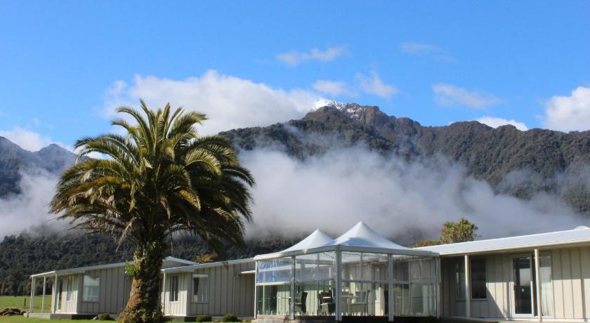 Franz Josef Oasis