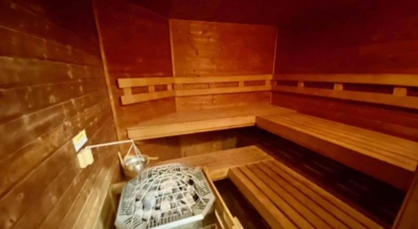 中途 (UT) Spacious King Suite in the Heart of Midway Near Park City & Sundance Ski Resorts - 209 4星级 住宿 泳池