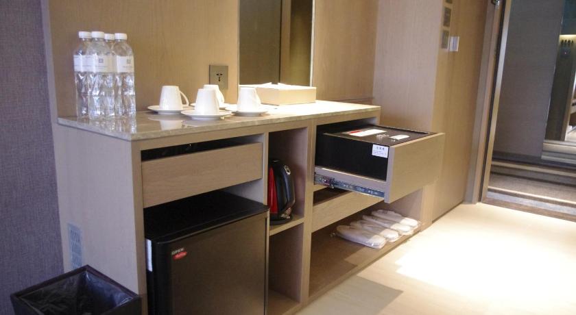 Image of Superior Double Room without View 10