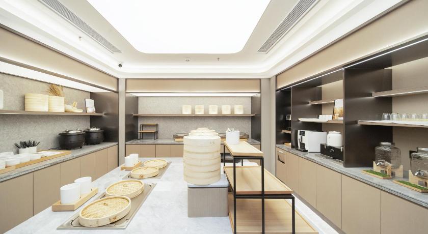 Ji Hotel Shenzhen Convention and Exhibition Center Gangxia Metro Station - image 12