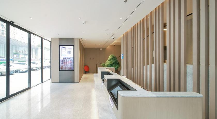 Ji Hotel Shenzhen Convention and Exhibition Center Gangxia Metro Station - image 4