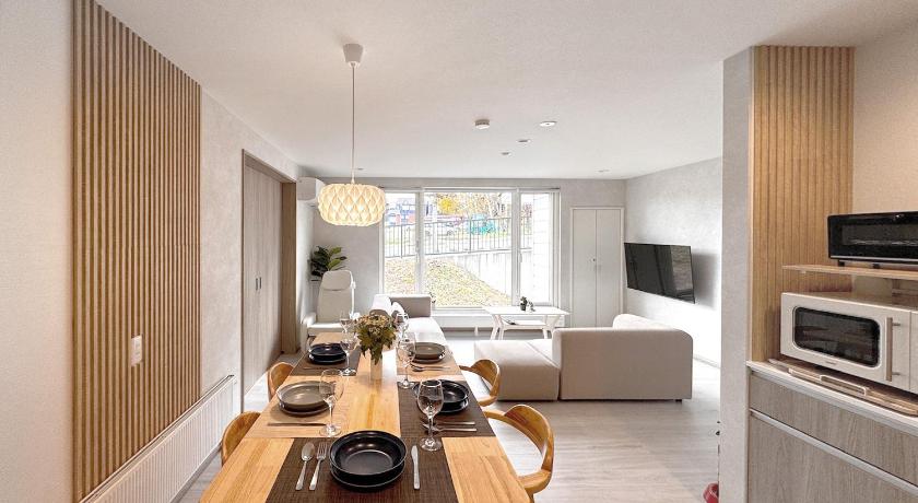 富良野 SUGI 杉 Villa 4星级 住宿 大堂