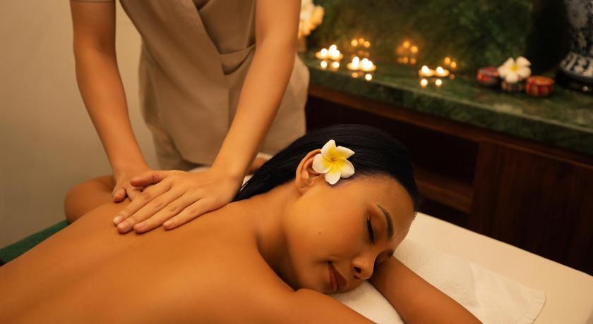 Image of Suite with Balcony - Daily Aroma Massage Inclusive For 2 pax 10