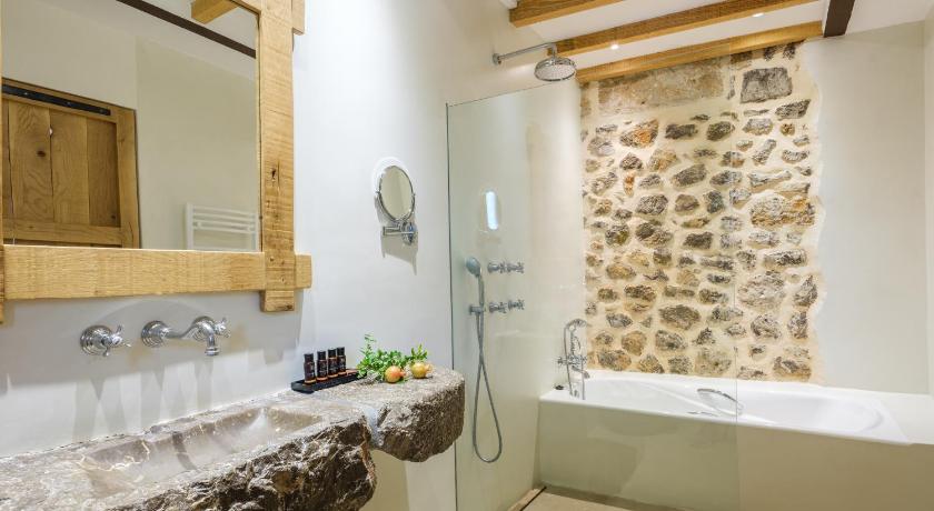 Image of Deluxe Double Room  Historic Building with Spa Access 8