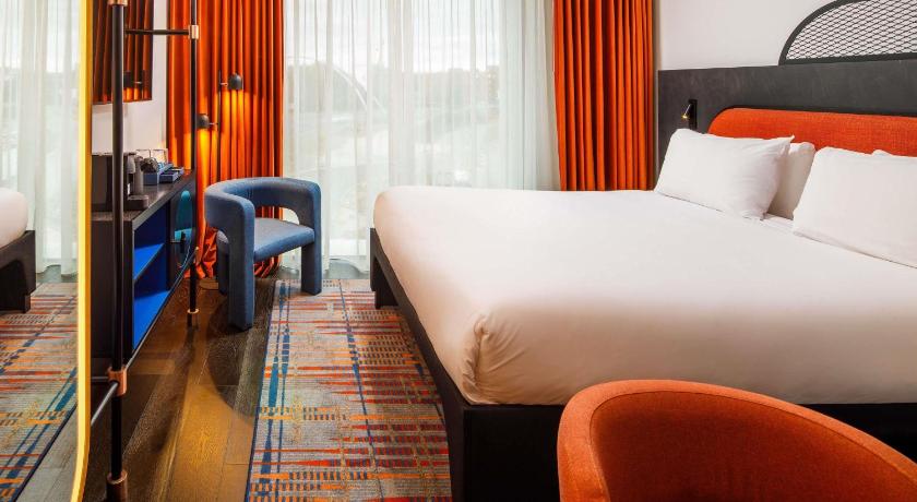 Image of Standard Family Suite With 2 Connecting Rooms 0