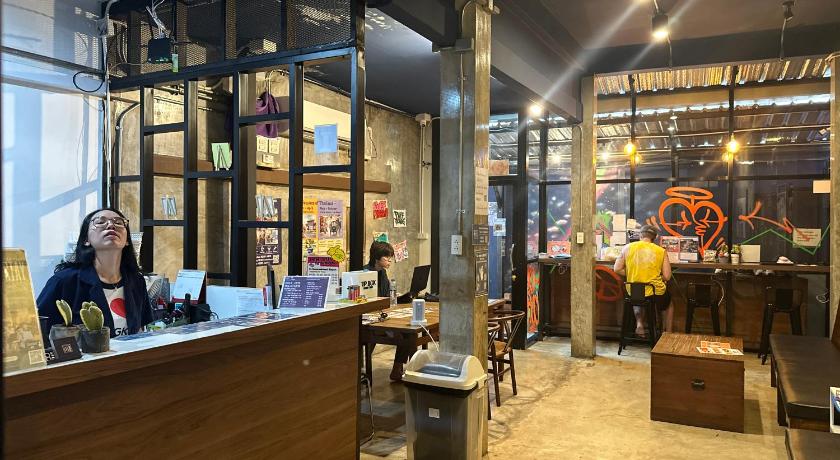 AREA81 HIDEOUT Hostel Khaosan - main image