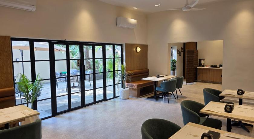 Central Residence by Paramount Hospitality - image 5