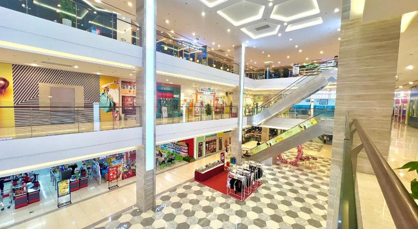 ハノイ Luxhousing Vinhomes Skylake 5つ星 ホテル レストラン