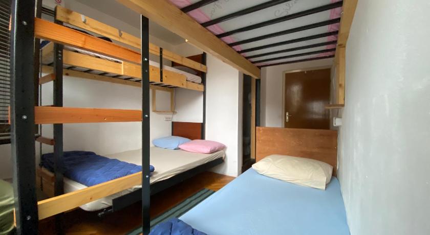 베오그라드 Chillton hostel 3성급 호텔 스위트룸