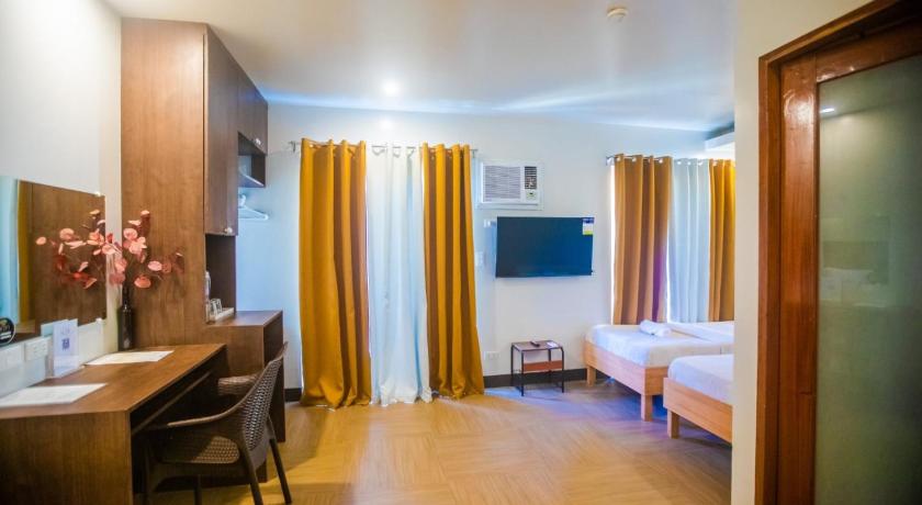 Image of Triple Room with Balcony 1