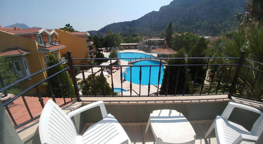 Club Alla Turca - image 3