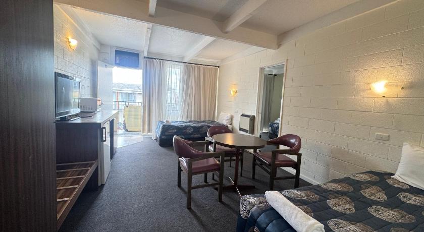 Gippsland Region Coal Valley Motor Inn 3-Star Hotel pool