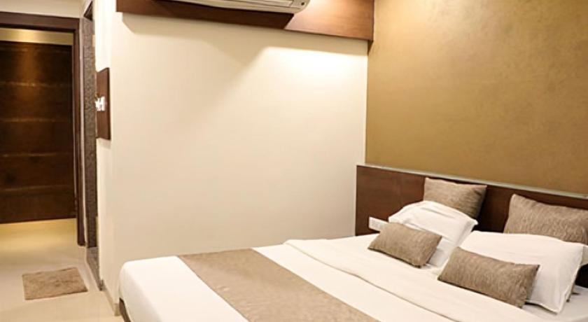 Hotel Adarsh Palace – Bhopal, IN