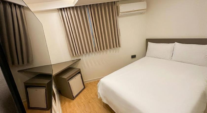 Hotel CF - image 11