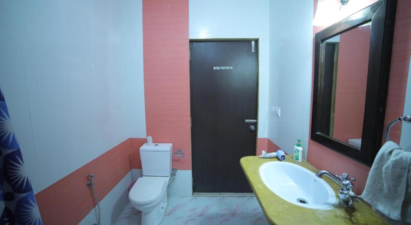 ドミトリールーム（10人部屋）　男女共用　ベッド1名分 (Bed in 10-Bed Mixed Dormitory Room)の画像 4