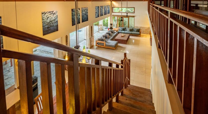 Image of 5 Bedroom Villa 16