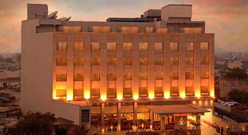 Park Ascent Hotel - image 2