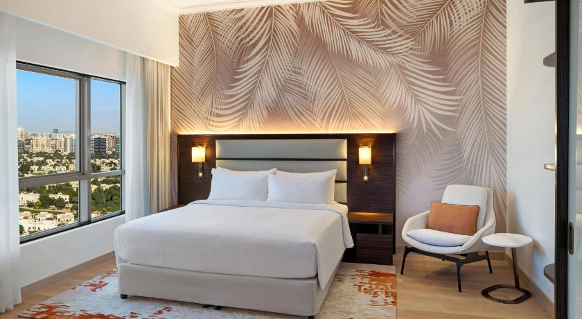 Image of Executive King Suite with City View and Lounge Access 0