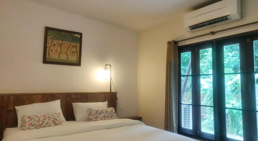 Image of Small Double Room 1