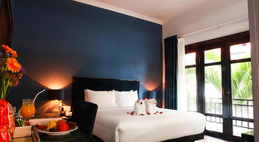Immagine di Suite con Vista Piscina (Suite with Pool View) 1