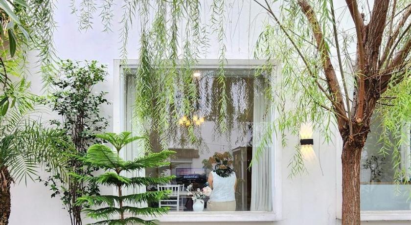 Floraison Living Villa Yogyakarta - image 11