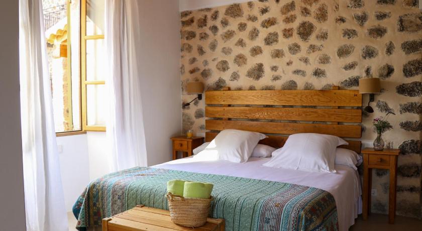 Image of Junior Suite - Historic Building with Spa Access 8