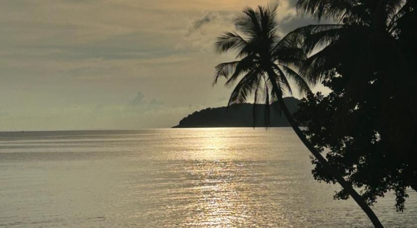 コ・マック (トラート) KohMakHomeHug Resort 3つ星 ホテル ロビー